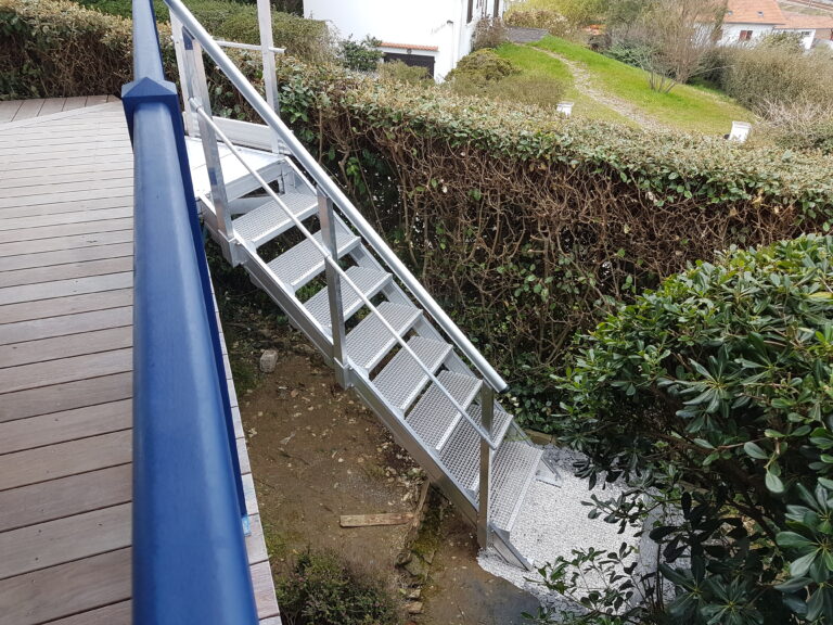 Création d'un escalier galvanisé sur-mesure